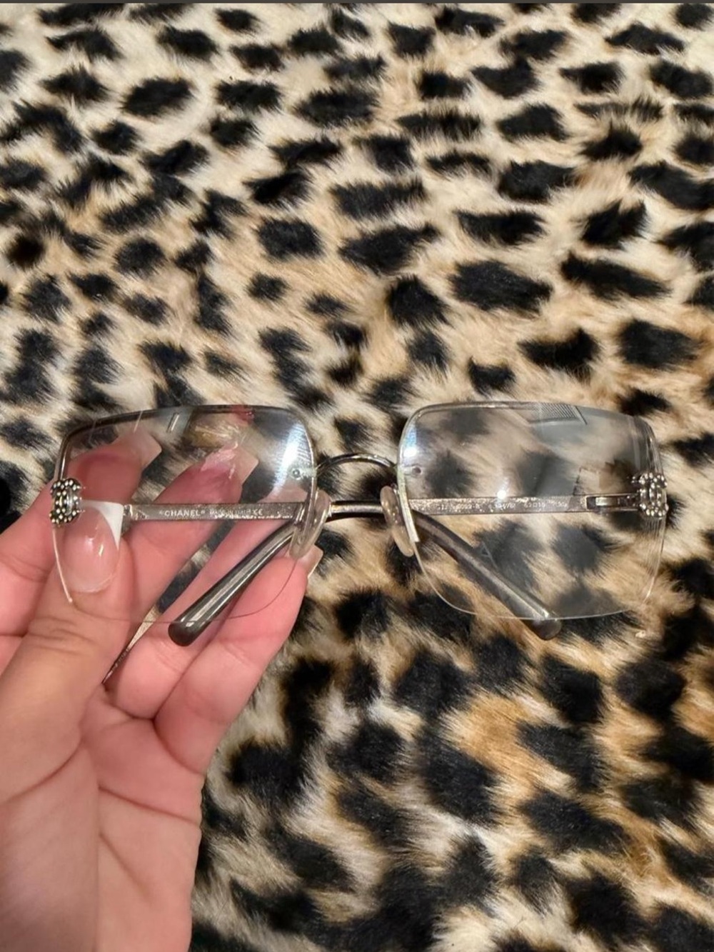 CHANEL Clear Rimless Sunglasses with Crystal CC Accent - Picture 2 of 8
